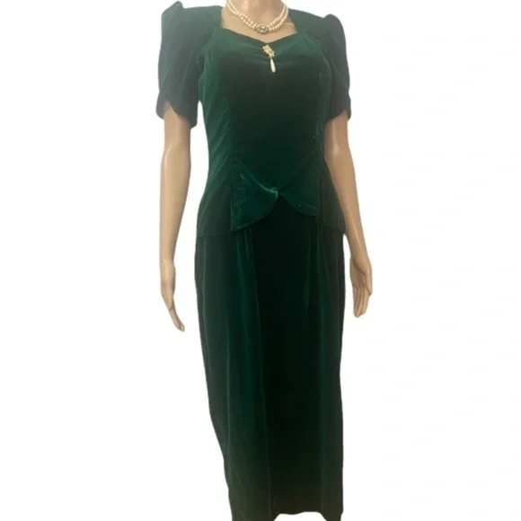 Vintage Scott McClintock Green Velvet Special Occasion Formal Knee Length  Dress